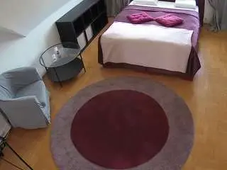 Camsoda Watch Live Sex Cams of voyeurcam-julmodels-whitebed-1