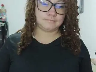 Camsoda Watch Live Sex Cams of curly-greeneyed