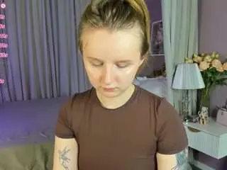 Camsoda Nude Webcam of rina-panic