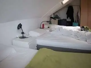 Camsoda Live Sex of voyeurcam-julmodels-bed-4