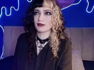 Camsoda Live Sex Cam of jeannesabatier