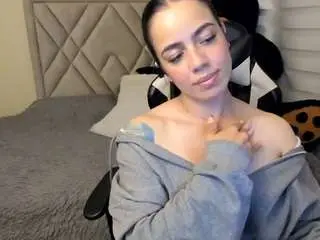 Camsoda Adult Video Chat of salomebrunette