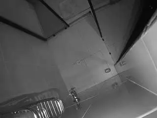 Camsoda Live Sex Cam of voyeurcam-jb-shower-2