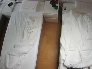 Camsoda Adult Webcams of voyeurcam-julmodels-bed-5