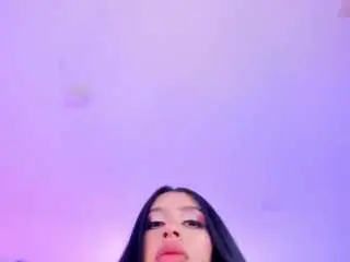 Camsoda Nude Webcam of leahlombardi