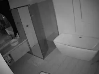 Camsoda Sex Chat of voyeurcam-casa-salsa-bathroom-2