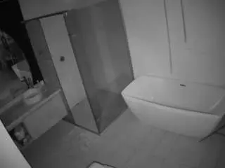 Camsoda Nude Webcam of voyeurcam-casa-salsa-bathroom-2