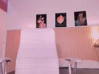 Camsoda Adult Video Chat of cloe-adams