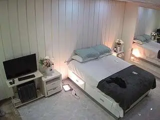 Camsoda Private Sex Chat of voyeurcam-casa-salsa-bedroom-5