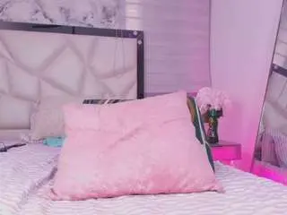 Camsoda Nude Webcam of lili-jhs