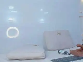 Camsoda Free Live Porn of zenda-evans
