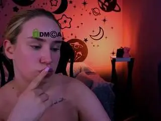 Camsoda Watch Live Sex Cams of mary-meow-hot