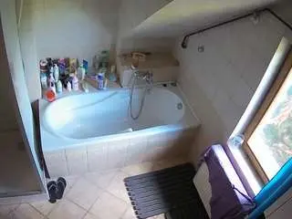 Camsoda Best live sex cam show of voyeurcam-julmodels-bath-2nd-1