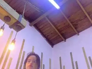 Camsoda Watch Live Sex Cams of lunaa-jonhsonn