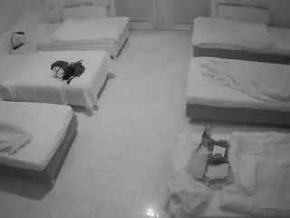 Camsoda Watch Live Sex Cams of voyeurcam-julmodels-bed-6