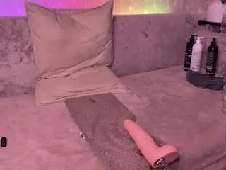 Camsoda Free Live Porn of waltenjoy