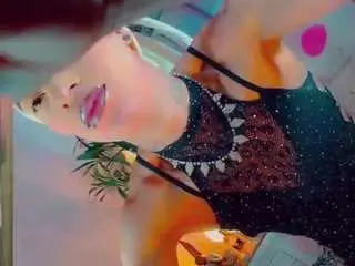 Camsoda Free Porn Cam of isabellalatingirs