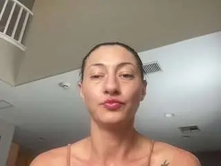 Camsoda Nude Webcam of whitneyoc