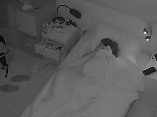 Camsoda Nude Webcam of voyeurcam-julmodels-bed-7