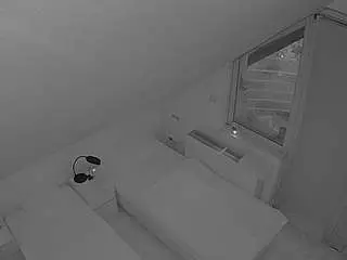 Camsoda Best Webcam of voyeurcam-julmodels-bed-7