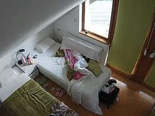 Camsoda Adult Webcams of voyeurcam-julmodels-bed-7