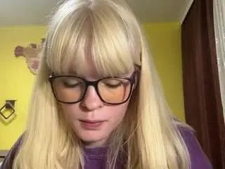 Camsoda Free Porn Cam of louieschlup