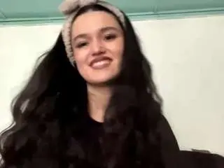 Camsoda Free Porn Cam of tonifavuzzi