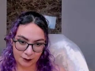 Camsoda Nude Webcam of loiseharper