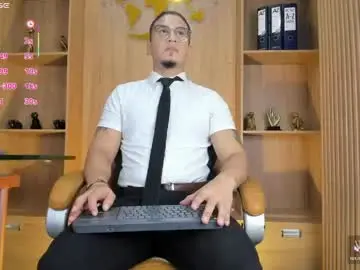 Chaturbate Live Sex Cam of joshmiller___