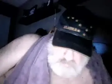 Chaturbate Adult Video Chat of straightbear4you
