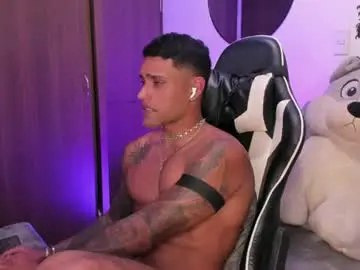 Chaturbate Best live sex cam show of alessandro_vanni