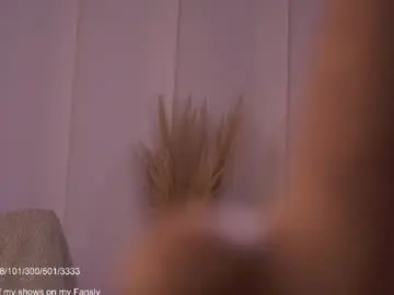 Chaturbate Adult Video Chat of lucyallenx