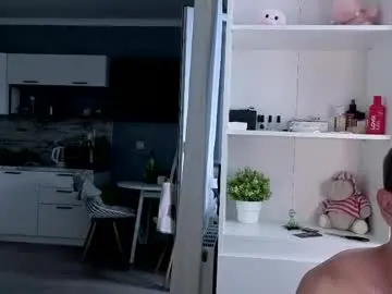 Chaturbate Live Sex Cam of max_kun