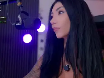 Chaturbate Sex Cam of evelyne92