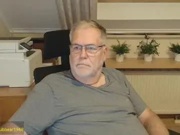 Chaturbate Live Sex Cam of subbear1968