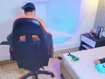 Chaturbate Free Porn Cam of tony_foxx1