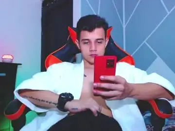 Chaturbate Best live sex cam show of adam_hot11