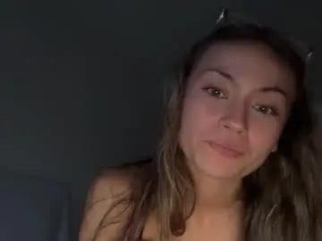 Chaturbate Live Sex Cam of luna_oxox