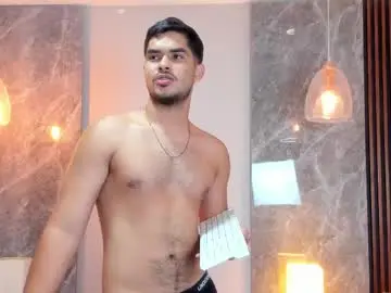 Chaturbate Live Porn of luciano_vitale_