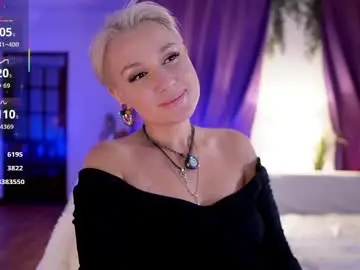 Chaturbate Live Sex Cam of divine_kim