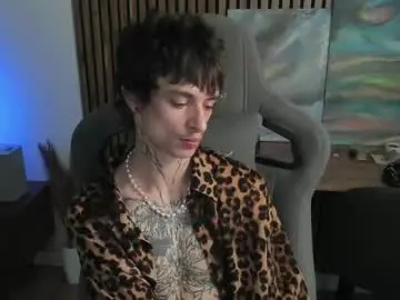 Chaturbate Free Porn Cam of oliverrgroove