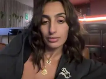 Chaturbate Live Sex of camiliakxoxo