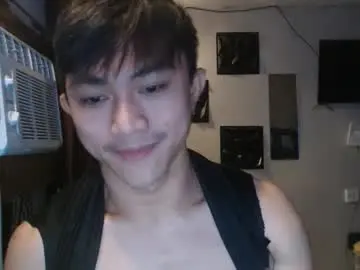 Chaturbate Free Porn Cam of cutie_hunk69