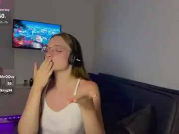 Chaturbate Adult Video Chat of amy_yammy3