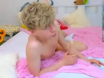 Chaturbate Watch Live Sex Cams of landel_boy