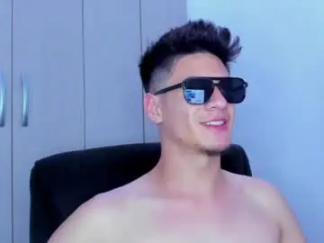 Chaturbate Nude Webcam of dominic_radccliffe