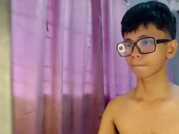 Chaturbate Best live sex cam show of nerdy_nate