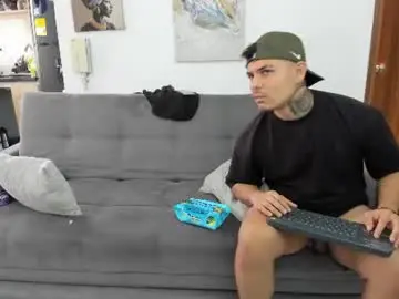 Chaturbate Free Porn Cam of straight__friends