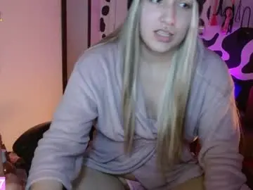 Chaturbate Live Sex of hi_elora