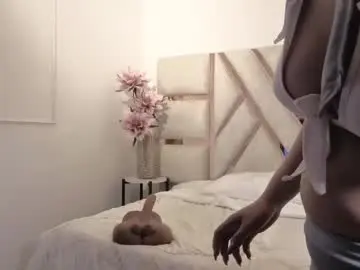 Chaturbate Live Sex Cam of megan_vg